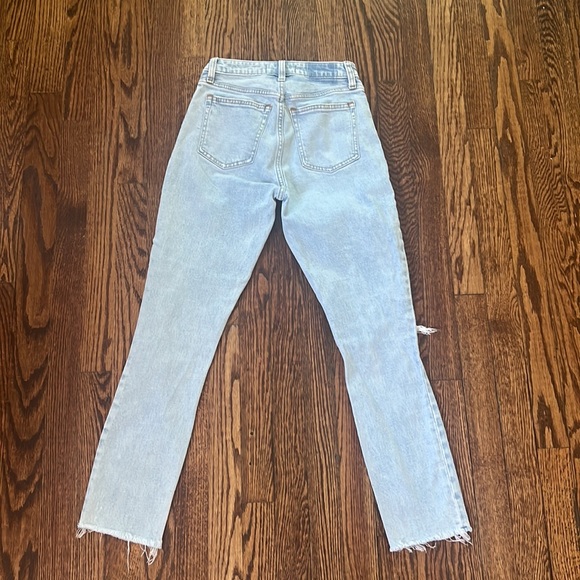 A&F Curve Love Skinny Ankle Jeans - Picture 4 of 6